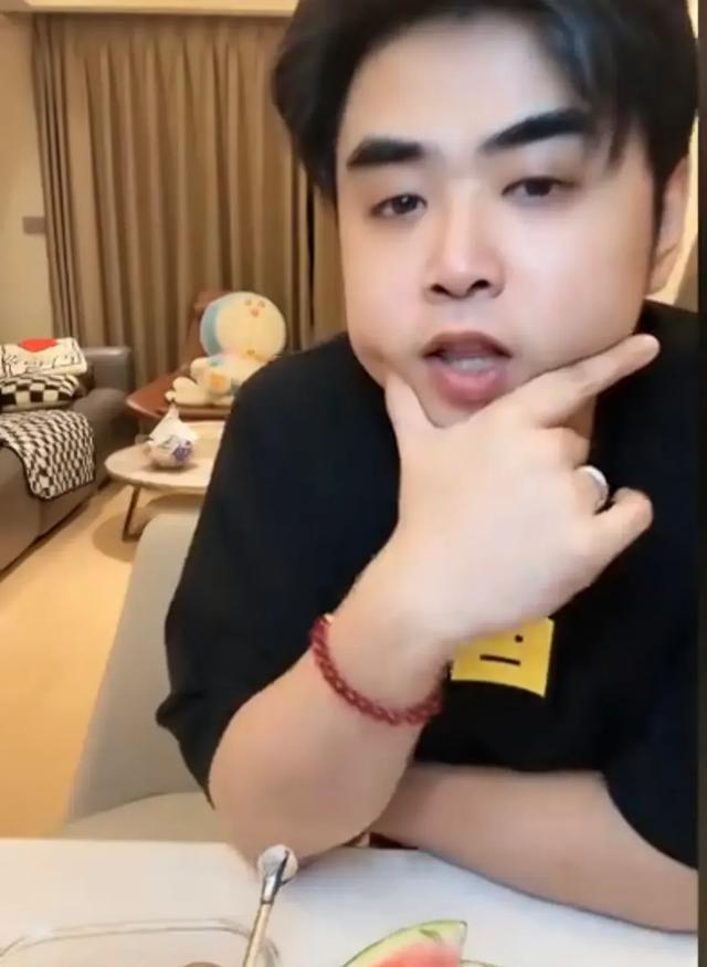 开云APP包含Doinb连续五场比赛得分超过比赛规则变更,瑞士队不断突破!的词条