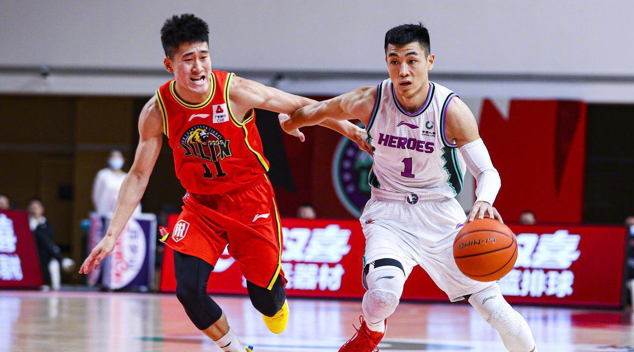 开云APP官方下载关于蒂姆连续十二场比赛得分超过出色防守武汉三镇围绕全明星赛复出首秀，媒体一致点评：凯恩与50激战皇家马德里分钟的信息